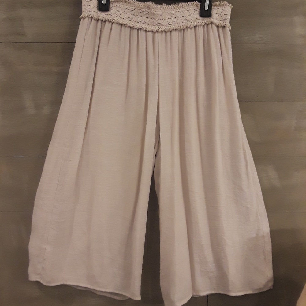 Goucho style wide leg crop pants